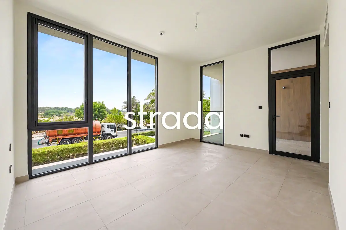 Twin Villa | Roof Terrace | Golf Grove