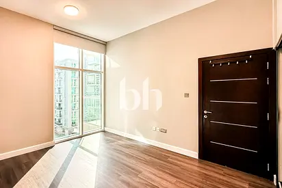 Vacant | Upgraded | Unfurnished | Best Amenities