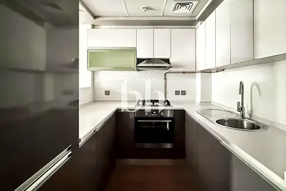 Vacant | Upgraded | Unfurnished | Best Amenities