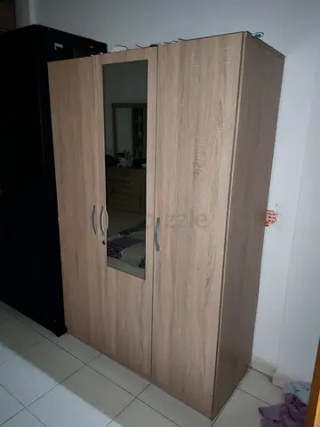 3-door wooden wardrobe with mirror - good condition