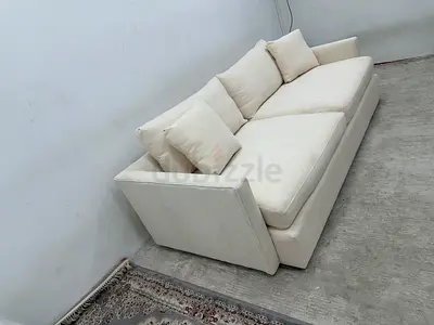 Selling cratebarrel three seater sofa