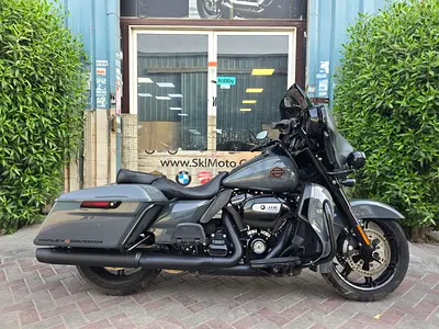2022 HARLEY STREET GLIDE CUSTOM GRAY