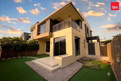 Best Value 5Bed End Unit |Single Row | Vacant