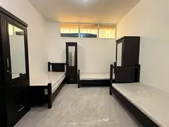 Ladies bed Space