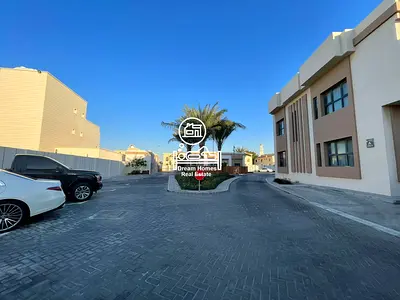 Luxury 5-bed Villa for rent in MBZ city