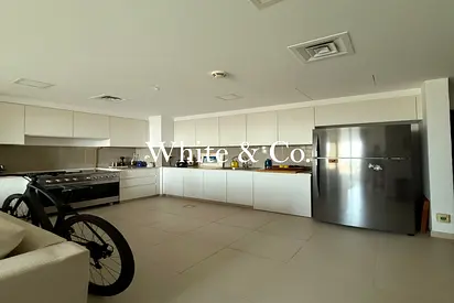 2 bed | notice served | Hayat Boulevard