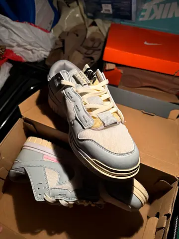 Nike Dunk low size 43- barely used