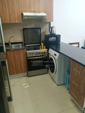 غرفه وصالة  اعادة  بيع  مفروشه بحالة ممتازه