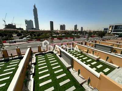 FULLY FURNISHED / Park Backing / Renovated