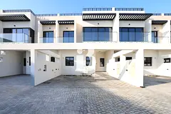 BRAND NEW TOWNHOUSE | ON THE PARK | SINGLE ROW