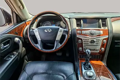 2018 Infiniti QX80 — фото 10