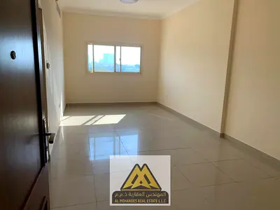 للإيجار شقة ثاني ساكن بالجرف 2 عجمان، غرفة وصالة، 2 حمام، ماستر، خزائن، قرب سيتي سنتر، 35 ألف.