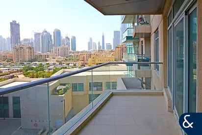 Unfurnished | City View | Vacant | 1 Bedroom