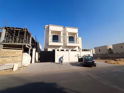 صفقة مميزة |  تصميم عصري|  مساحات واسعة | تكييف مركزي | روف | جاهزة للسكن