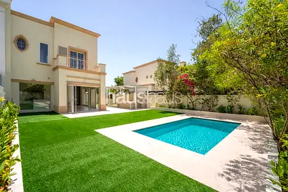Renovated Type 3E | Opposite Park | 4 Bedrooms