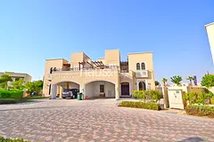 Semi Furnished | Upgraded | End Unit 4 BR