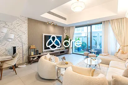 Fully Furnished | Luxury Townhouse | Pet Friendly
