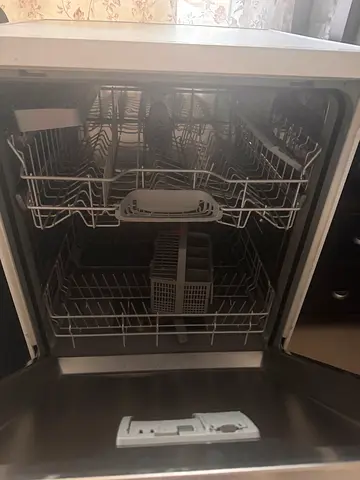 Bosch Used stainless steel dishwasher - good working condition