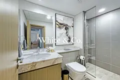 Immaculate | Double High Ceilings | 4 Beds