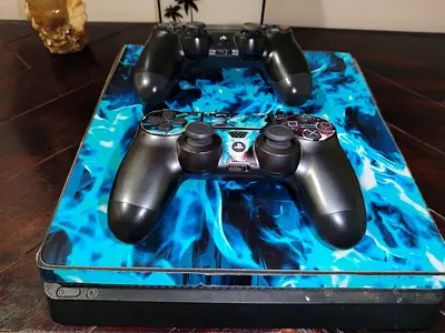 PlayStation 4 Slim 1TB بلاي ستيشن 4 سلبم 1 تيرابايت