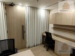 FULLY FURNISHED OFFICE SPACE | NEAR METRO