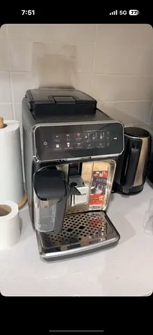 Philips Series 3300 LatteGo (EP3347/90) Fully Automatic Coffee Machine.