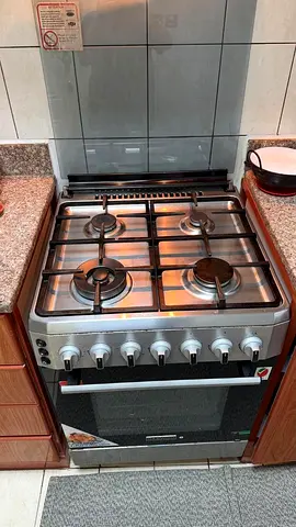 Gas Cooking range - 4