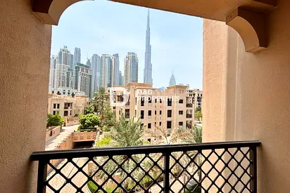 BURJ KHALIFA VIEW | STUDY ROOM | READY TO MOVE