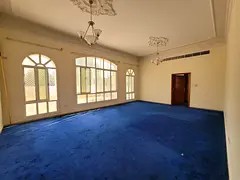 Villa in Umm Al Quwain, 7 master bedrooms, majlis, living room, and 3 parking spaces, at an excellen
