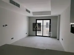 Two-bedroom apartment with living room for sale in Kentia project, with parking.