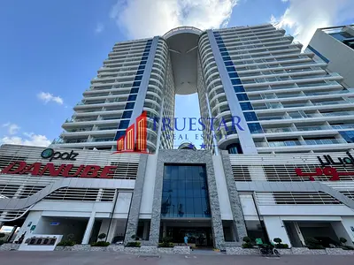 FULLY FURNISHED LARGE STUDIO SHARED GYM POOL SAUNA