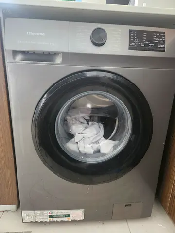 Hisense front-load washing machine - 7kg, good working condition