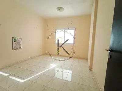 CLOSE TO SMALL NASTIO FAMILY BUILDING 2BHK 2 WASHROOM WITH BULCONEY ON ROAD BUILDING ONLY 43K CLOSE HALL CANTARAL AC PARIM LOCATION MUWAILIAH AREA SHA
