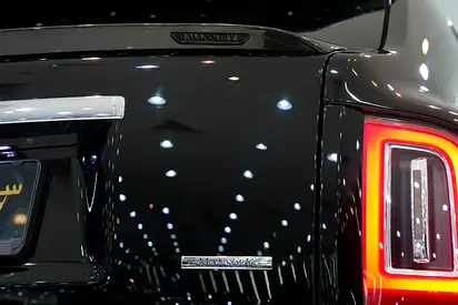 2021 ROLLS-ROYCE CULLINAN — миниатюра 16
