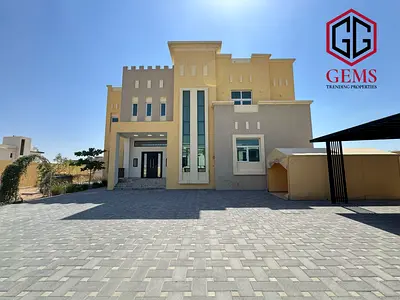 MODERN LUXURY VILLA | MAID ROOM | STUNNING GARDEN
