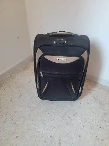 Medium black and beige soft-shell suitcase with front pocket - good condition