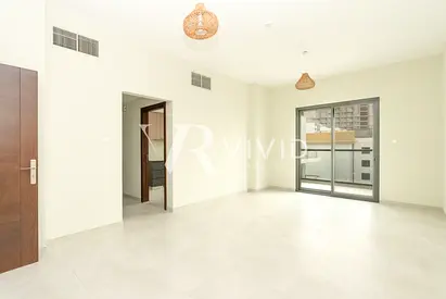 Chiller Free 1BR | Spacious Layout | Top Floor