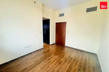 Spacious apt I Vacant I Near Metro