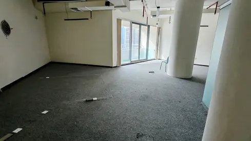 Fitted Office | High Floor | Canal View