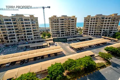Lovely Studio for Rent | Partial Sea View