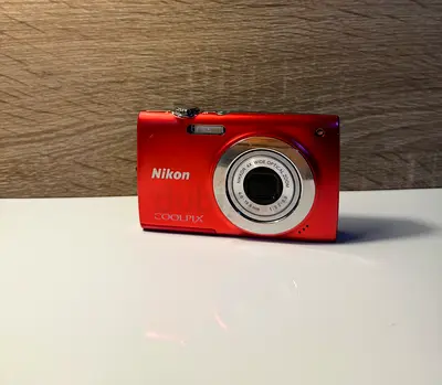 Nikon Coolpix S2550 Compact Digital Camera - Red (Used)