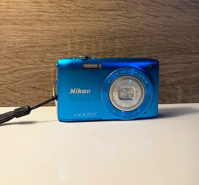 Nikon Coolpix S3300 Compact Digital Camera - Blue, Good Working Condition