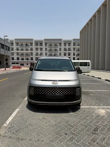 Hyundai Staria Luxury 2022 | GCC Specs | Pristine Condition