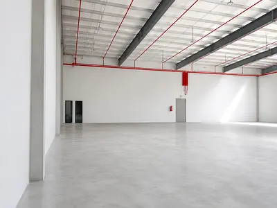 Large Industrial Warehouse for Rent with High Clearance and Strategic Location for Business Growth