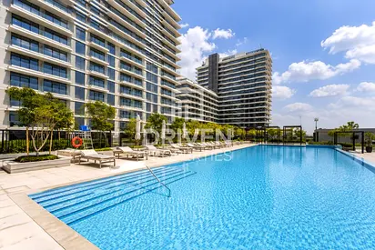 Corner Unit | Vacant | Brand New | Best Price