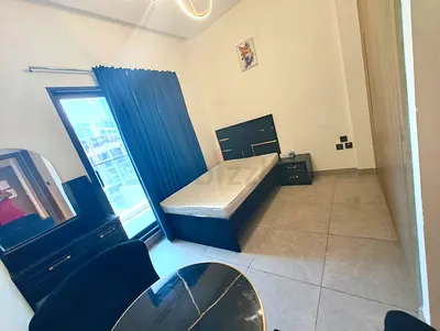 Master room available for rent on sheikh zayed road near emirates tower metro