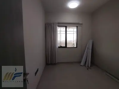 فرصة مميزة لامتلاك شقة في برج العامرة، أحد الأبراج السكنية التي تجمع بين الموقع الحيوي والتصميم العصري وجودة البناء. يوفر البرج بيئة سكنية هادئة ومريح