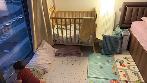 Baby crib / 0-1 yr