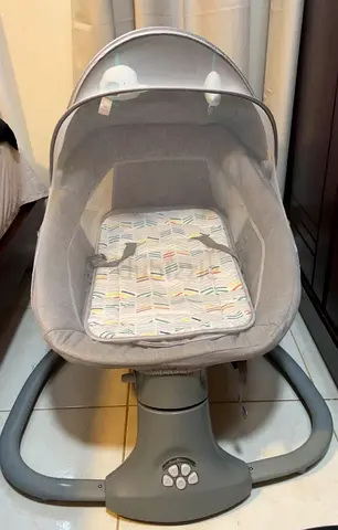 Baby rocker bassinet with canopy and vibration function - light grey
