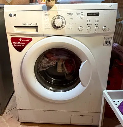 LG front load washing machine 7kg - used